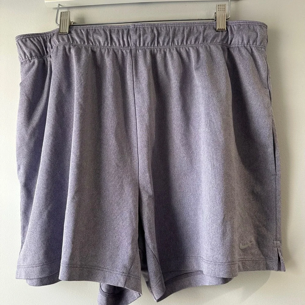 Nike Dri-FIT Athletic Shorts Women XL Purple Heather Excellent‎ Workout Gym